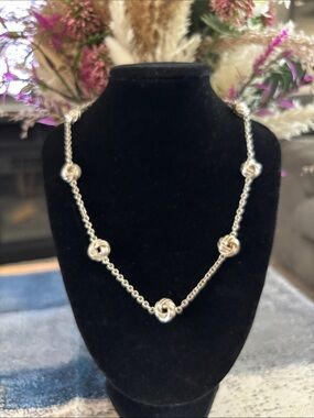 Silver Knot Link Necklace - Elegant Women's Jewelry